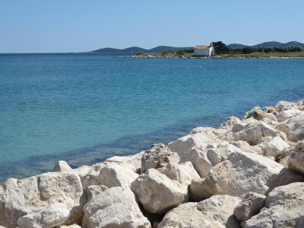 Sweet Sea Apartments Pakoštane Kültér fotó