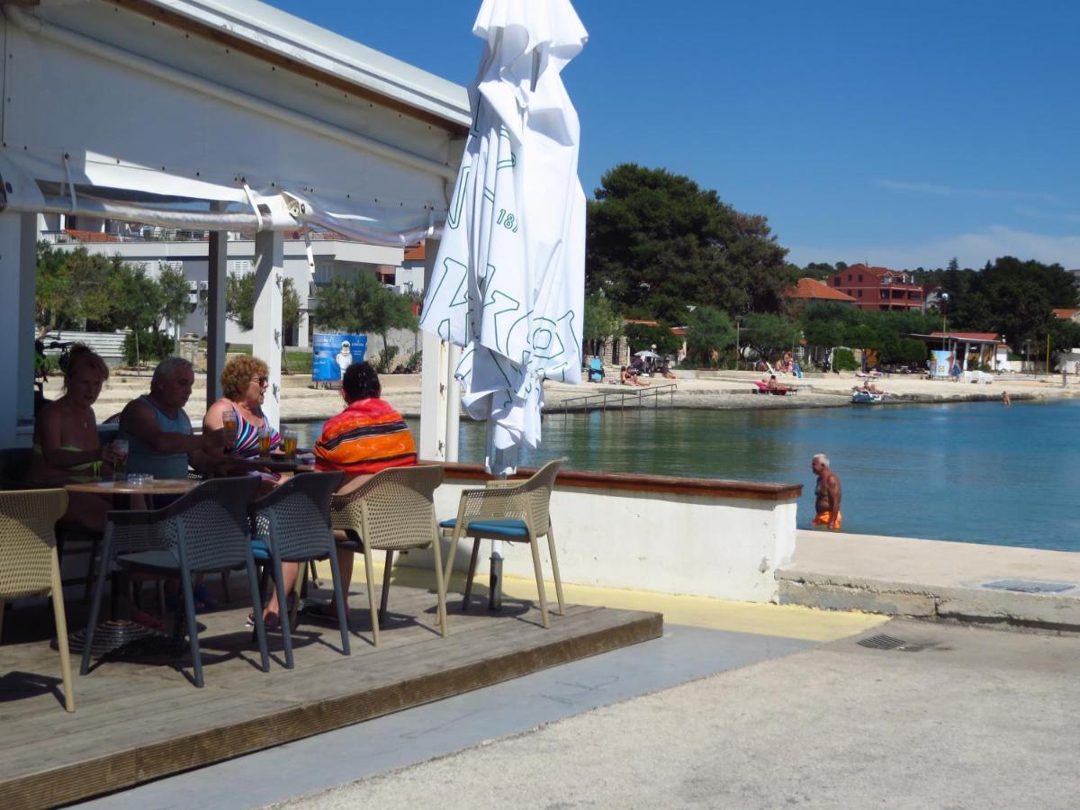 Sweet Sea Apartments Pakoštane Kültér fotó