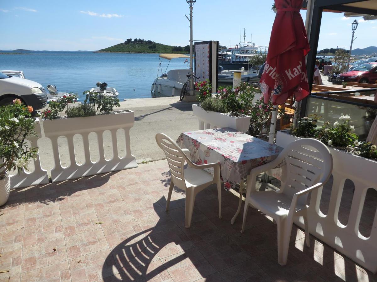 Sweet Sea Apartments Pakoštane Kültér fotó